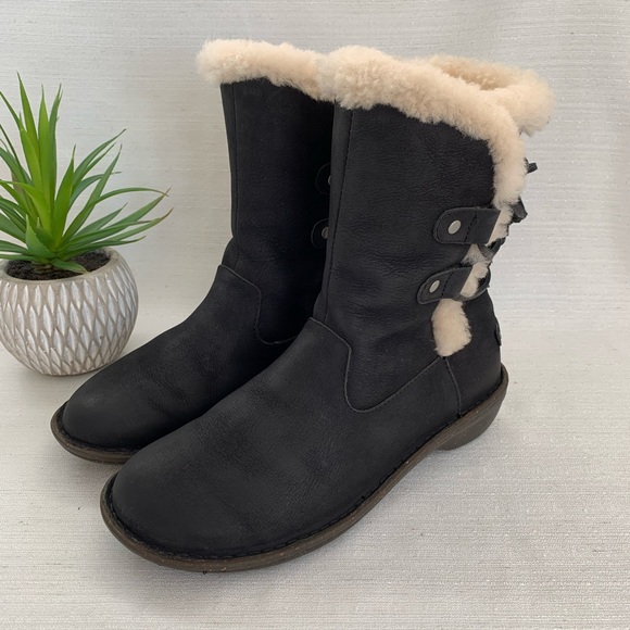 UGG Akadia Black Suede Leather Sherpa Lined Boots Women's 8 - Picture 7 of 15